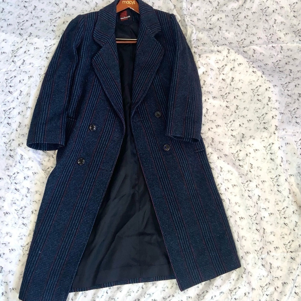 Elegant Blue Striped Women's Coat​​